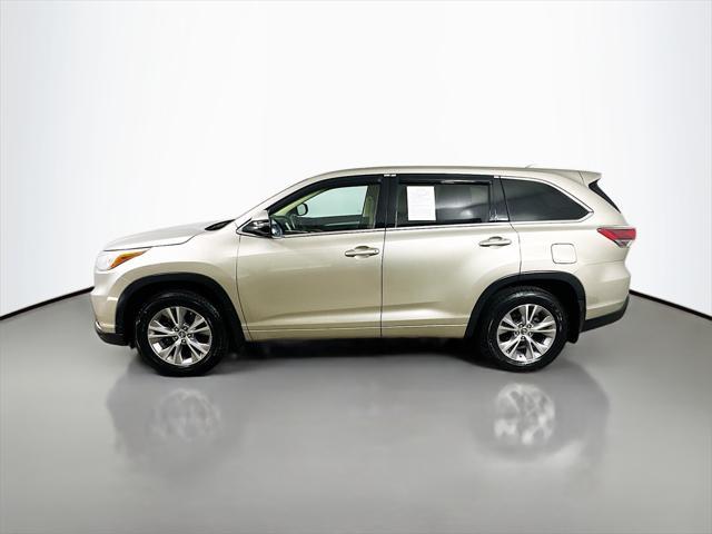used 2016 Toyota Highlander car, priced at $20,999