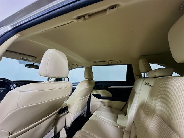 used 2016 Toyota Highlander car, priced at $20,999