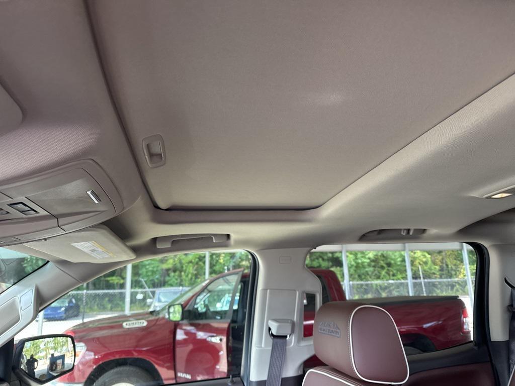 used 2018 Chevrolet Silverado 1500 car, priced at $31,200