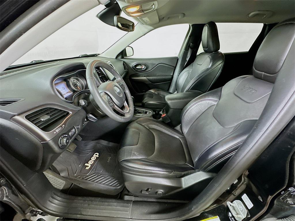 used 2022 Jeep Cherokee car, priced at $18,300