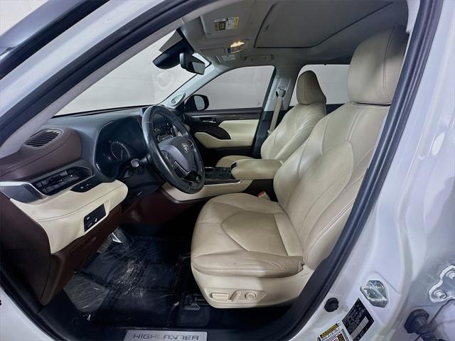 used 2020 Toyota Highlander car, priced at $31,311