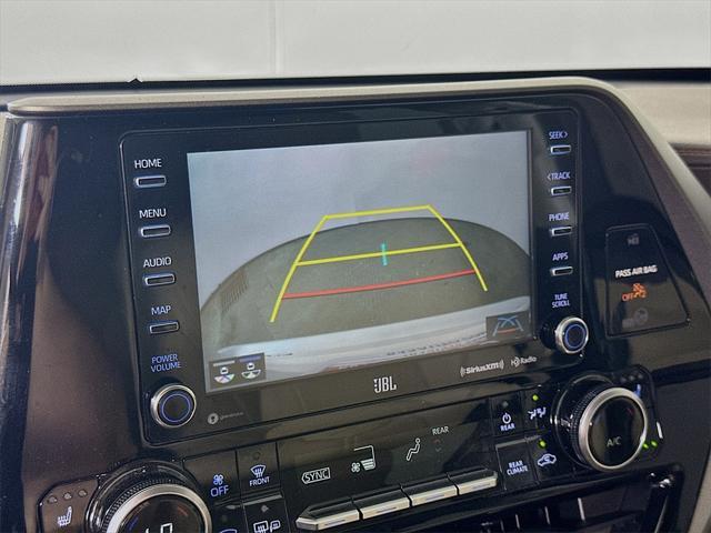 used 2020 Toyota Highlander car, priced at $31,311