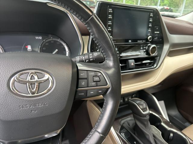 used 2020 Toyota Highlander car, priced at $31,550