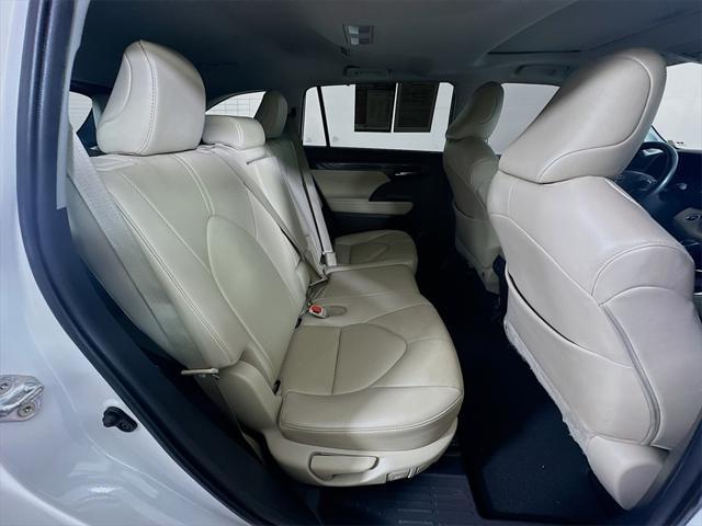used 2020 Toyota Highlander car, priced at $31,311