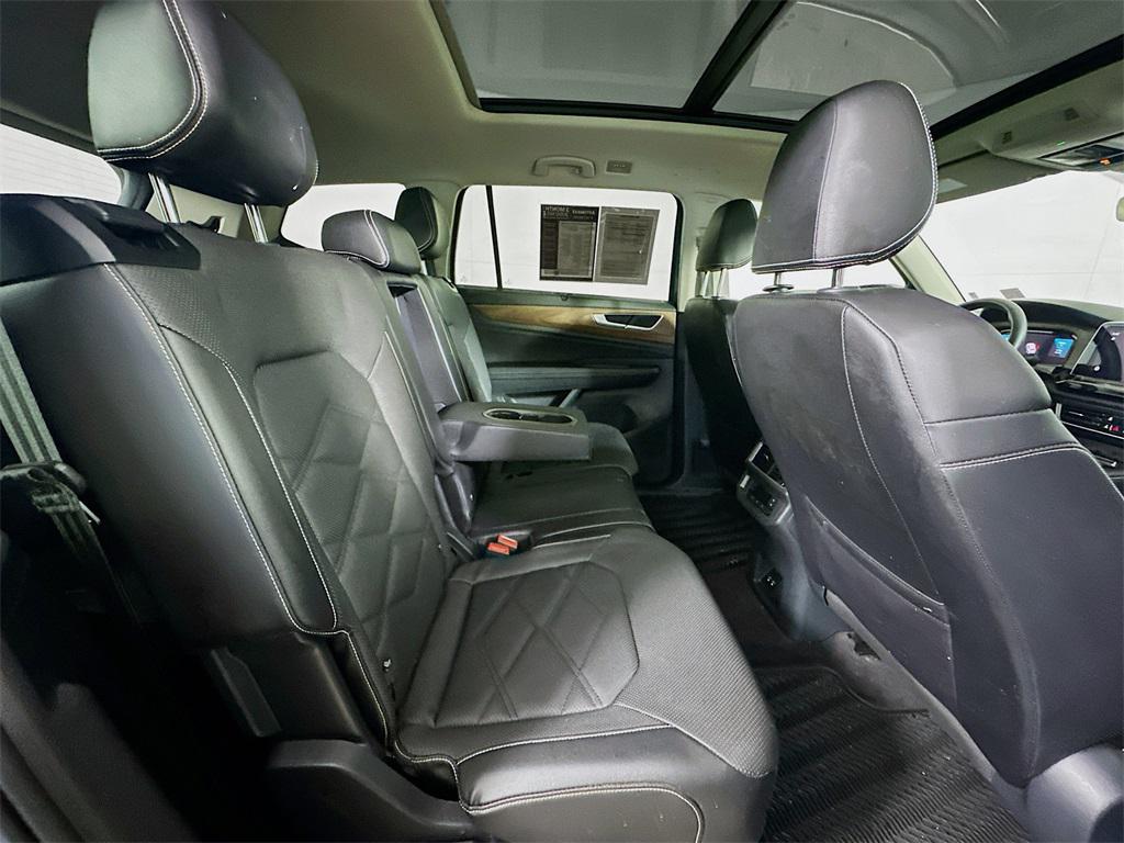 used 2024 Volkswagen Atlas car, priced at $32,602