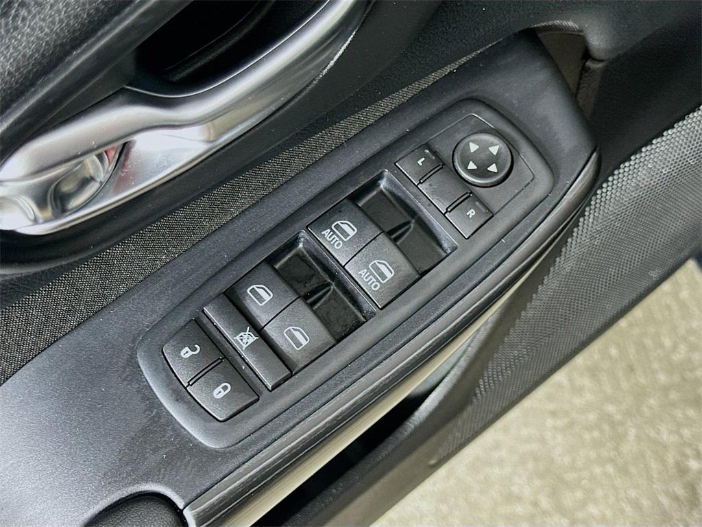 used 2017 Jeep Cherokee car, priced at $15,900
