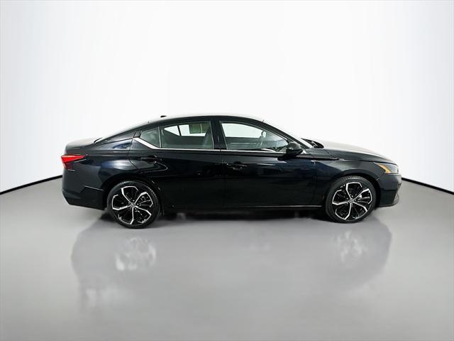 used 2023 Nissan Altima car, priced at $21,611