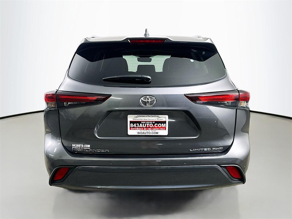 used 2024 Toyota Highlander car, priced at $41,245