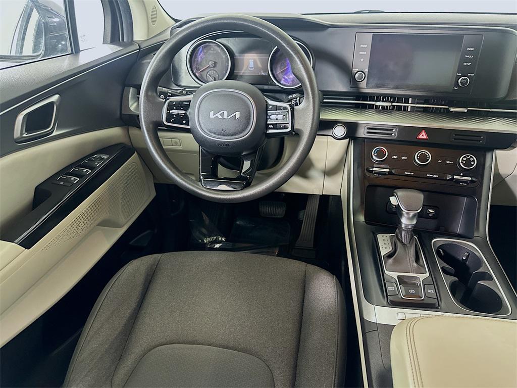 used 2022 Kia Carnival car, priced at $22,040