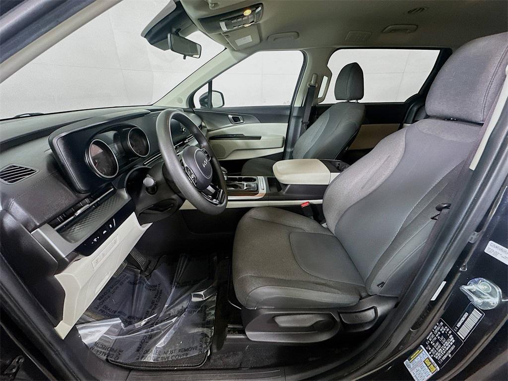 used 2022 Kia Carnival car, priced at $22,040