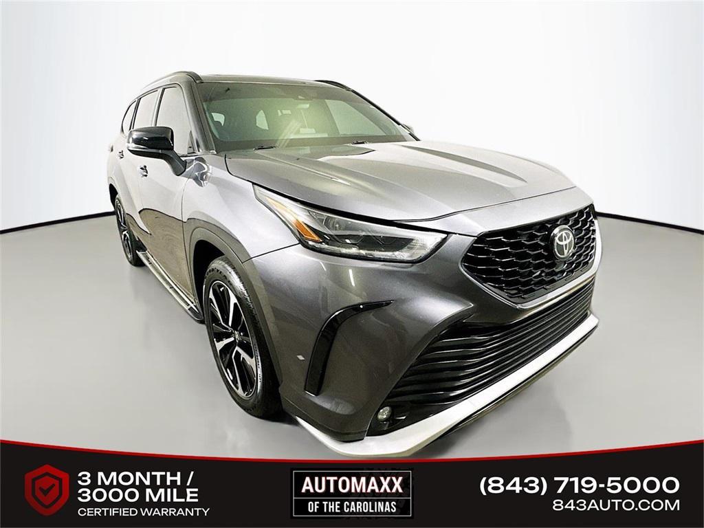 used 2021 Toyota Highlander car, priced at $27,531