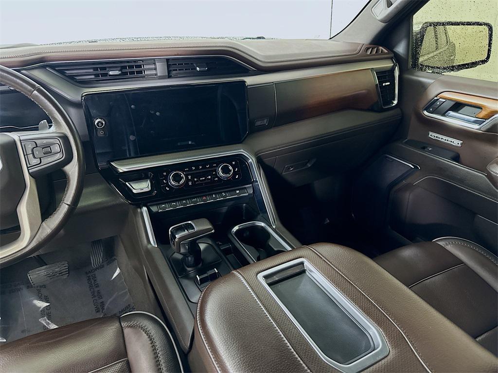 used 2022 GMC Sierra 1500 car, priced at $43,256