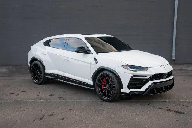 used 2022 Lamborghini Urus car, priced at $224,995