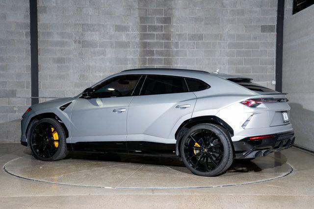 used 2021 Lamborghini Urus car