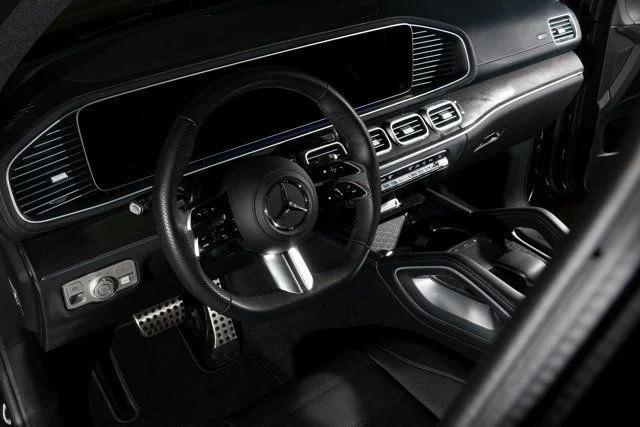 used 2025 Mercedes-Benz GLS 580 car, priced at $109,995
