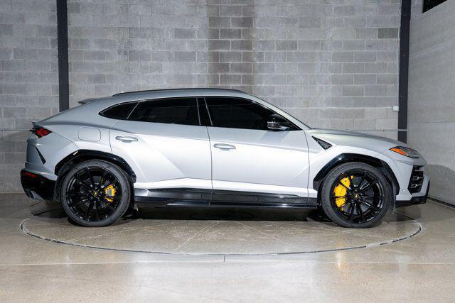 used 2021 Lamborghini Urus car, priced at $228,995