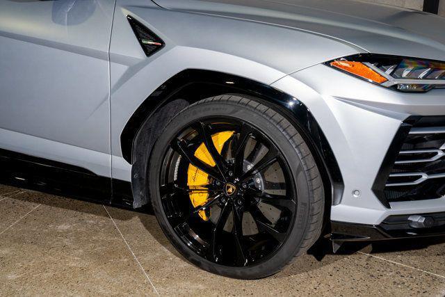 used 2021 Lamborghini Urus car, priced at $228,995