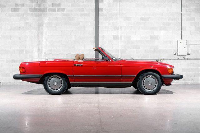 used 1988 Mercedes-Benz 560 car