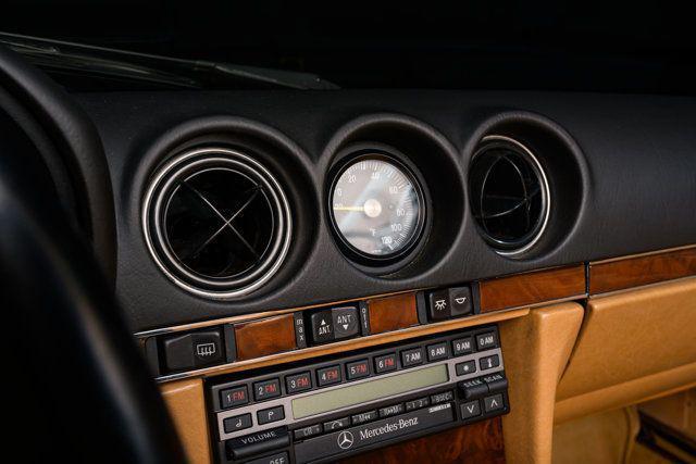 used 1988 Mercedes-Benz 560 car