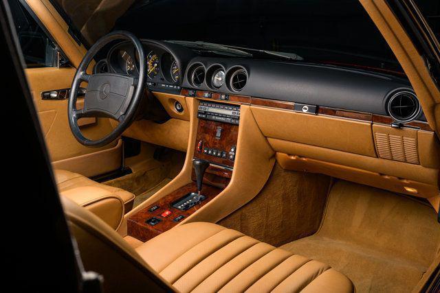 used 1988 Mercedes-Benz 560 car