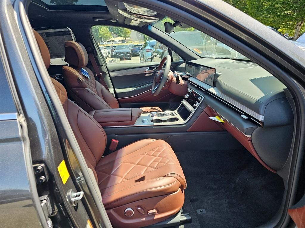 new 2025 Genesis GV80 car, priced at $82,745