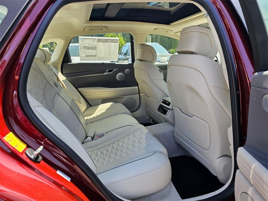 new 2025 Genesis G80 car, priced at $79,485