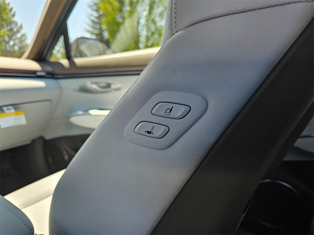 new 2026 Genesis GV70 car