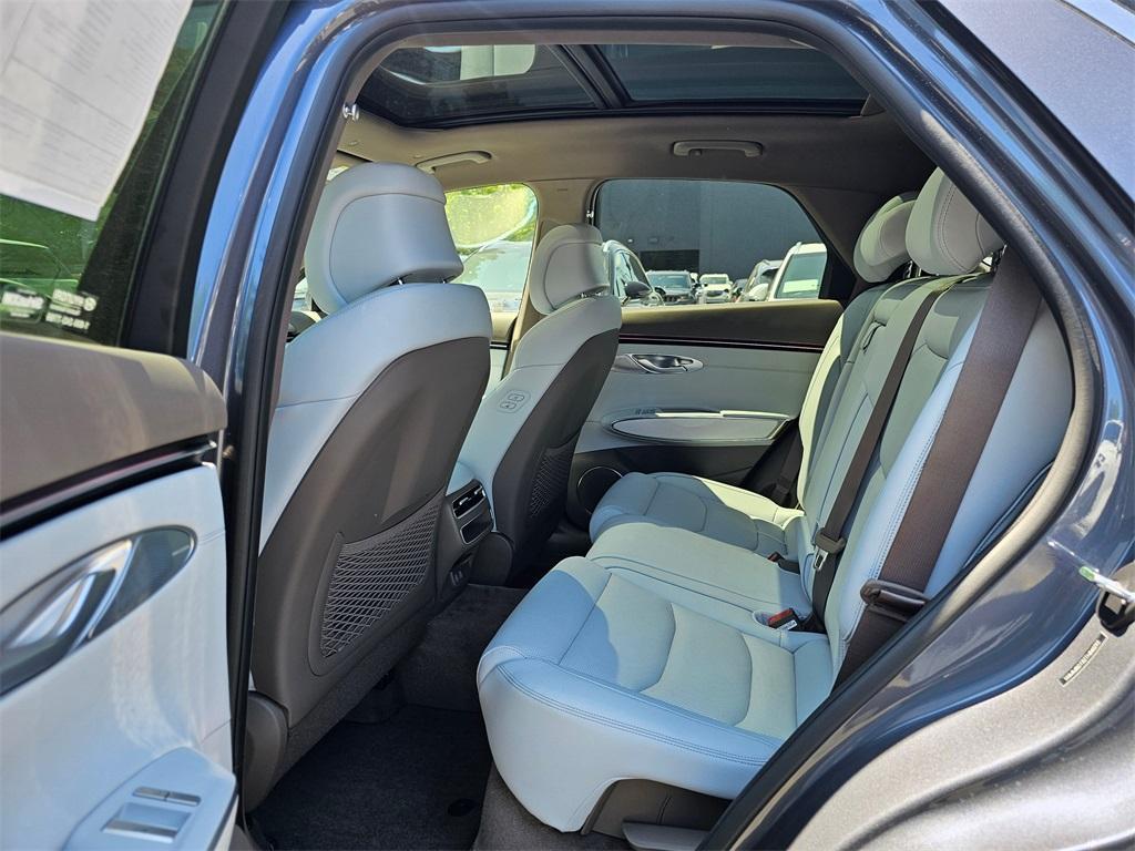 new 2026 Genesis GV70 car