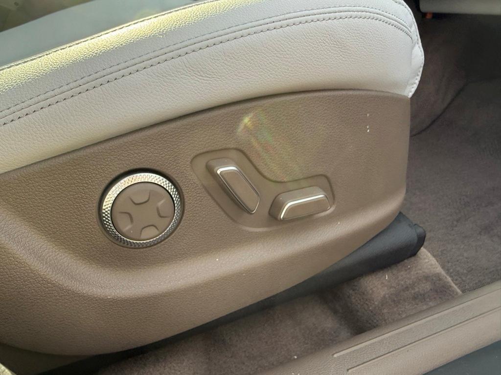 new 2026 Genesis Electrified GV70 car