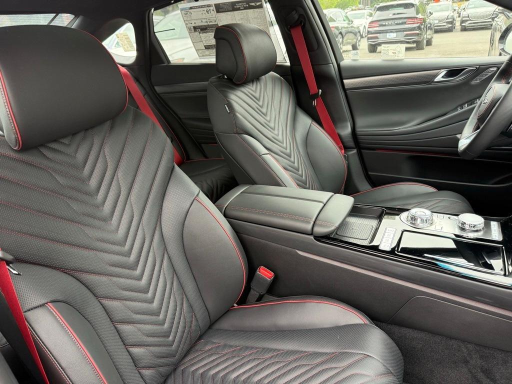 new 2025 Genesis G80 car, priced at $69,805
