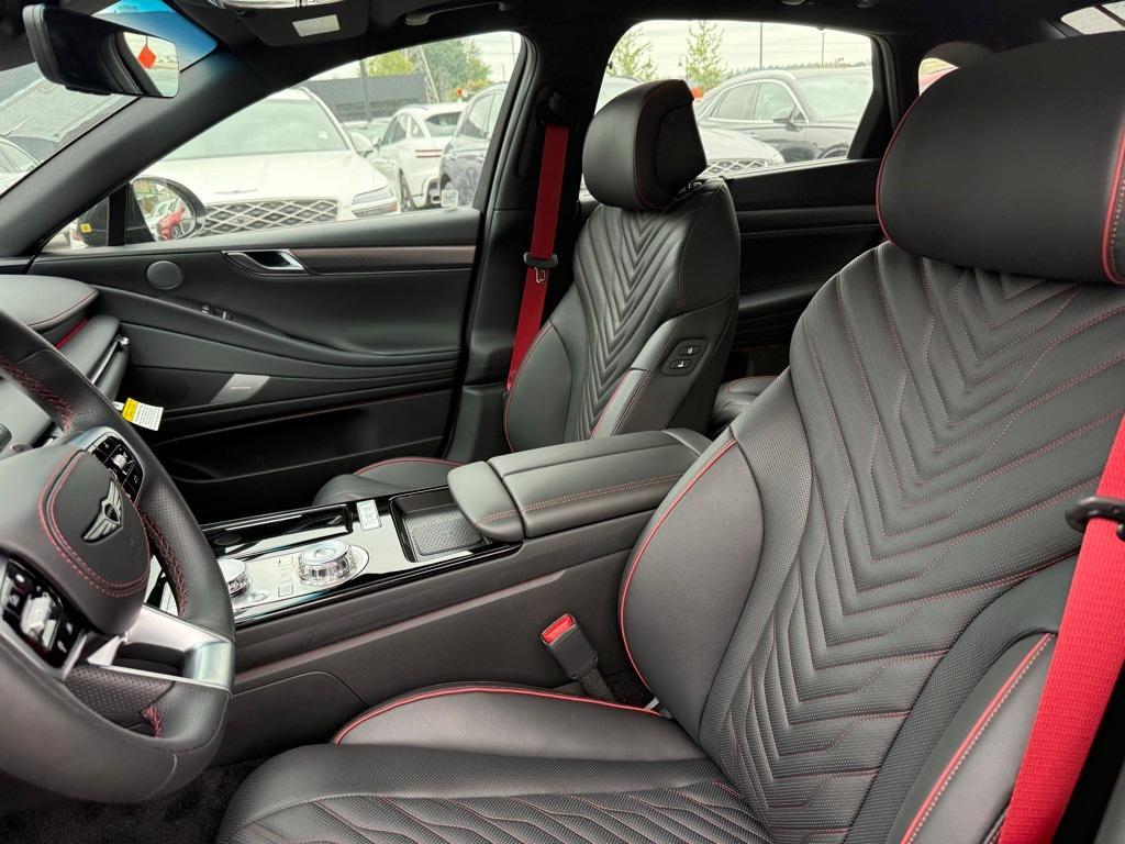 new 2025 Genesis G80 car, priced at $69,805