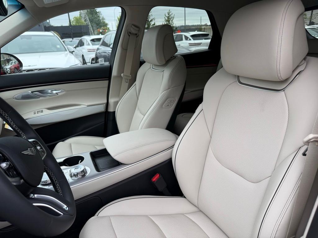 new 2026 Genesis GV70 car