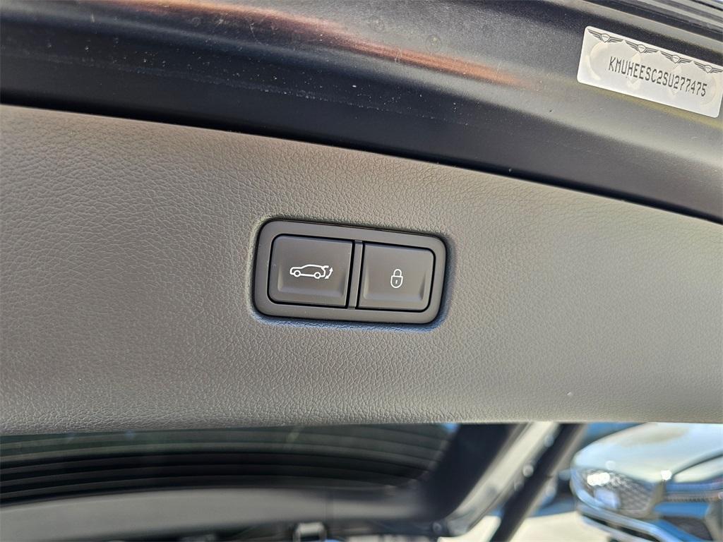 new 2025 Genesis GV80 car, priced at $82,824