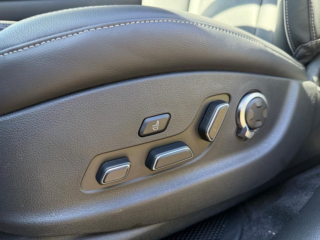 used 2025 Genesis GV80 car, priced at $69,959