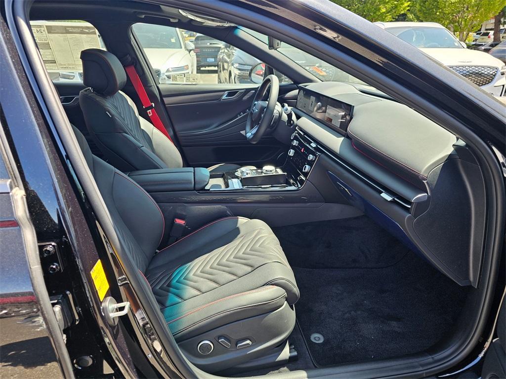 new 2025 Genesis G80 car, priced at $68,555