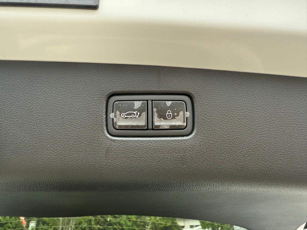 new 2026 Genesis GV70 car