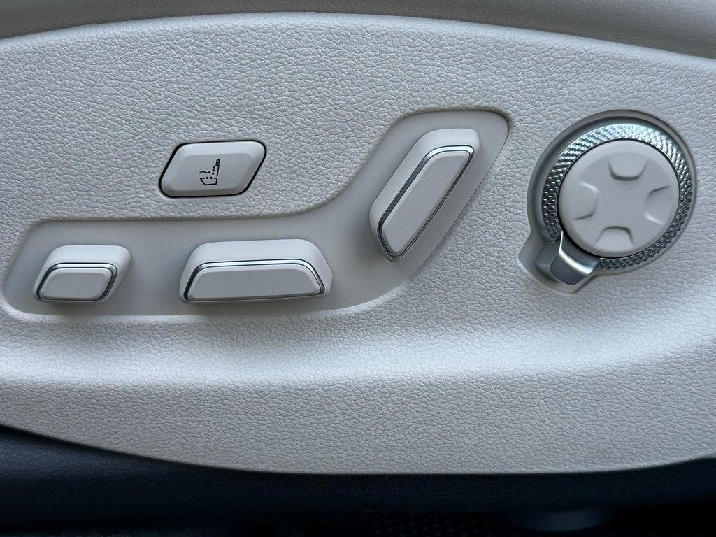 new 2026 Genesis GV80 car, priced at $75,685