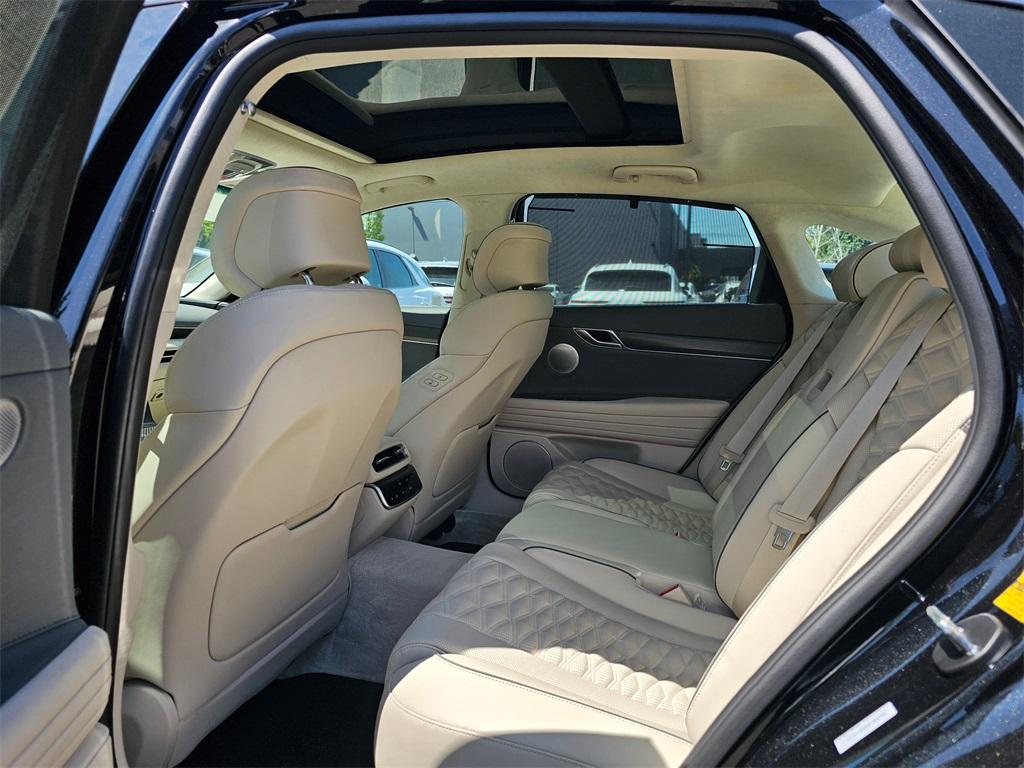 new 2025 Genesis G80 car, priced at $79,205