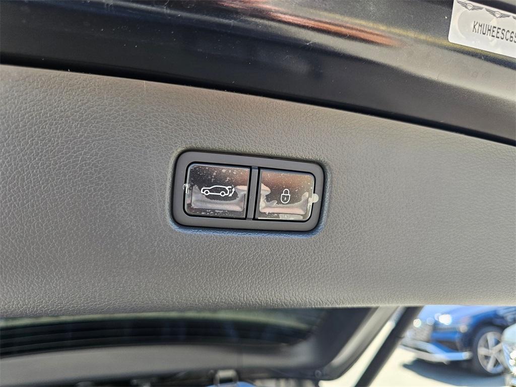 new 2025 Genesis GV80 car, priced at $82,824