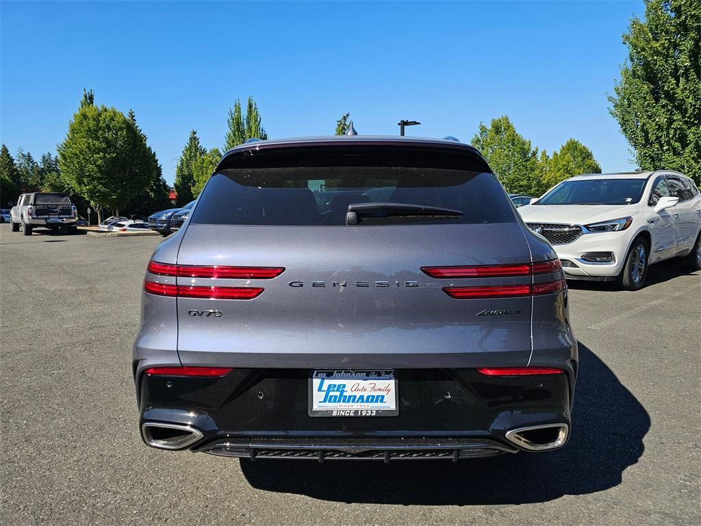 new 2026 Genesis GV70 car
