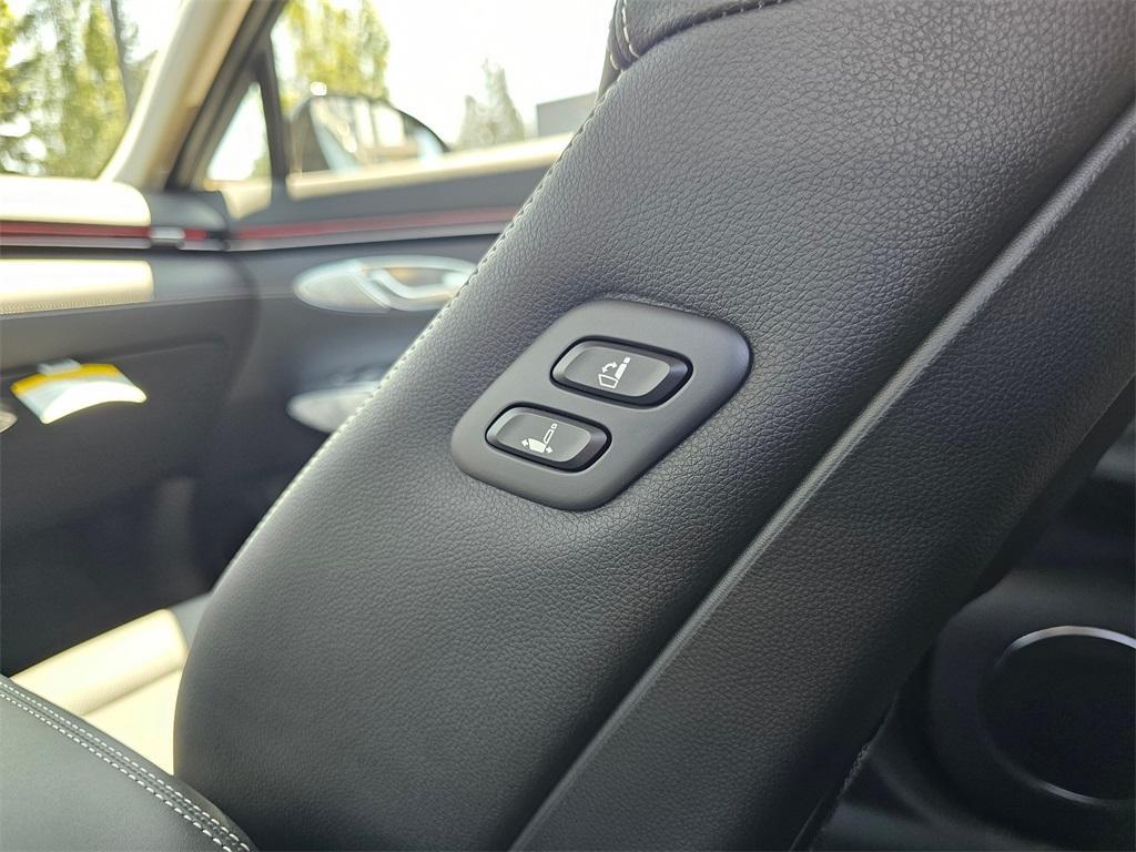 new 2026 Genesis Electrified GV70 car