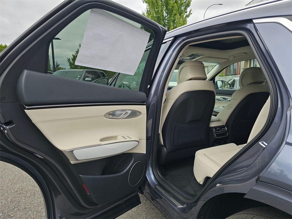 new 2026 Genesis GV70 car