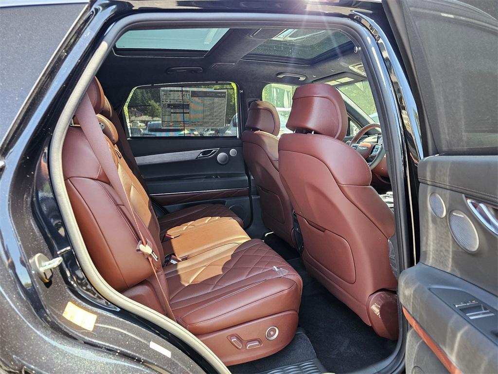 new 2025 Genesis GV80 car, priced at $82,435