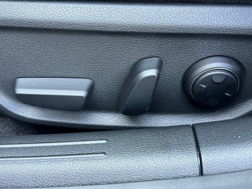 new 2026 Genesis G70 car, priced at $47,350