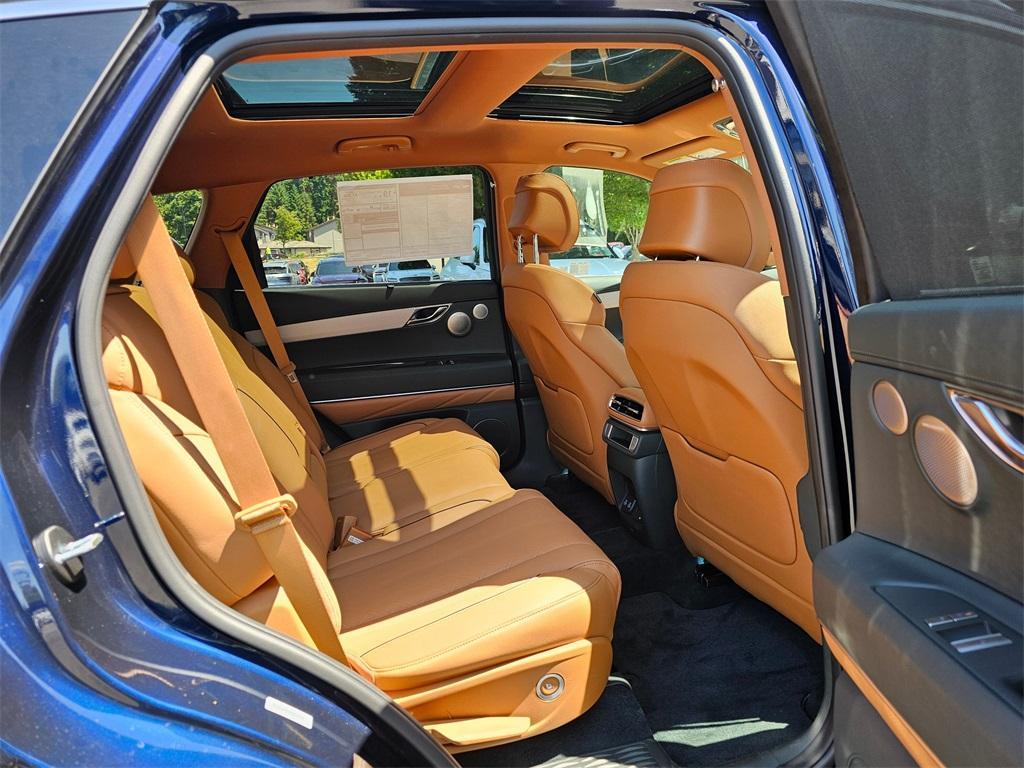 new 2025 Genesis GV80 car, priced at $77,084