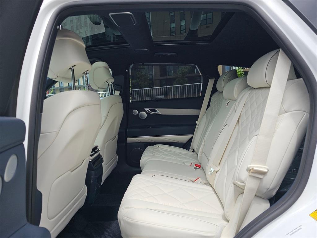 new 2025 Genesis GV80 car, priced at $82,904