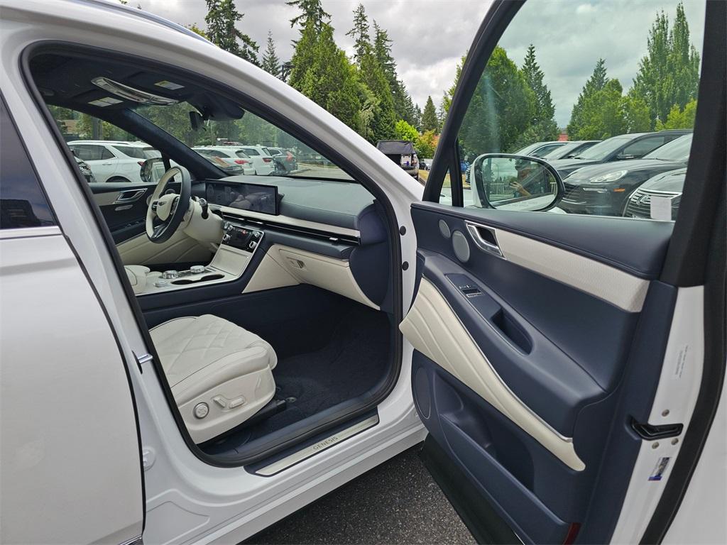 new 2025 Genesis GV80 car, priced at $82,904