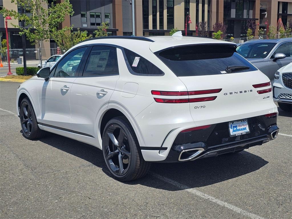 new 2026 Genesis GV70 car