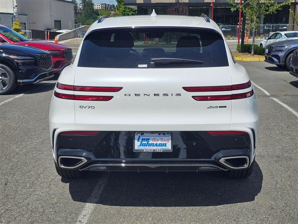 new 2026 Genesis GV70 car