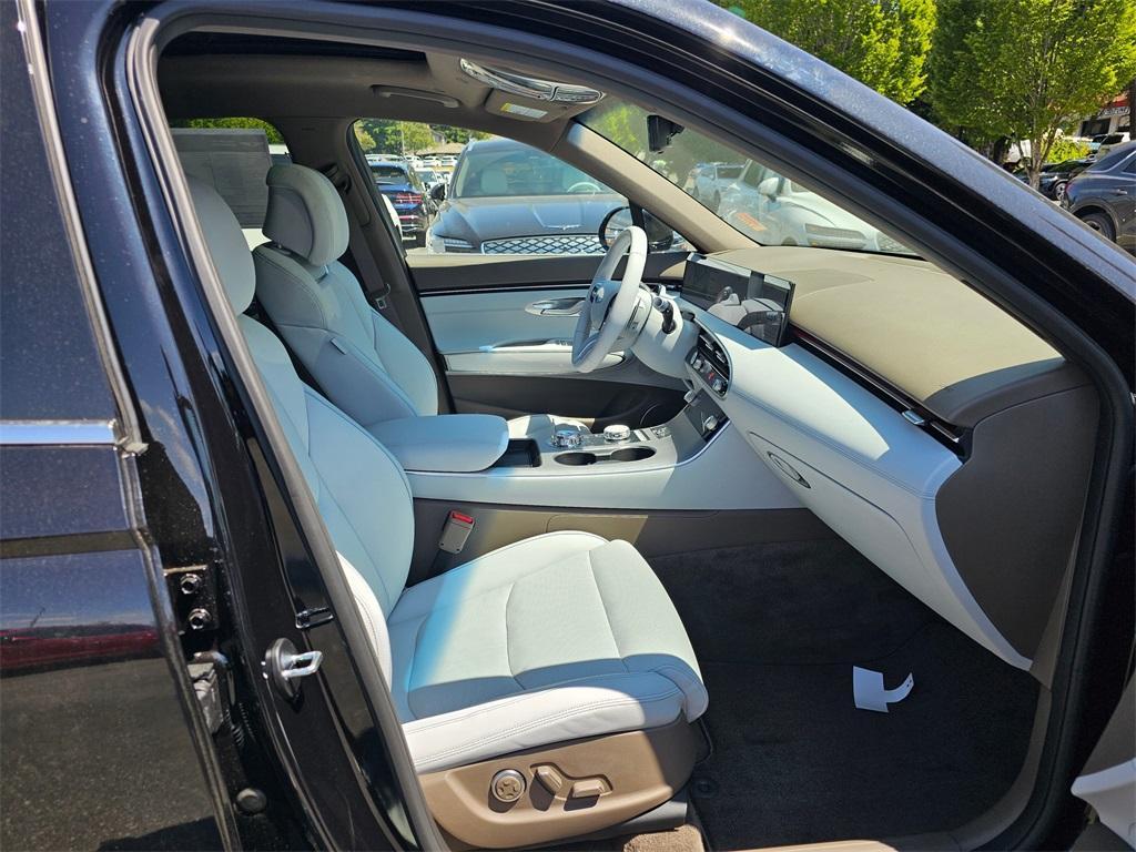 new 2026 Genesis GV70 car